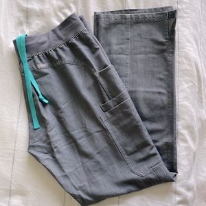 Medium Regular Figs Scrub Pant.